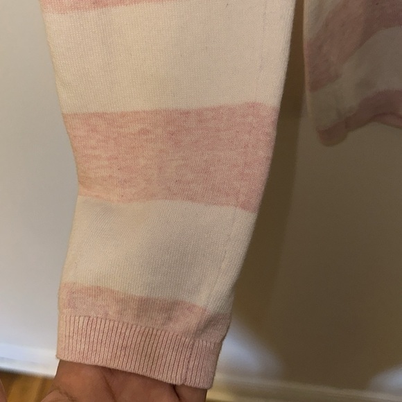 NWOT - Tommy Hilfiger White and Pink V-Neck Sweater - Picture 4 of 7